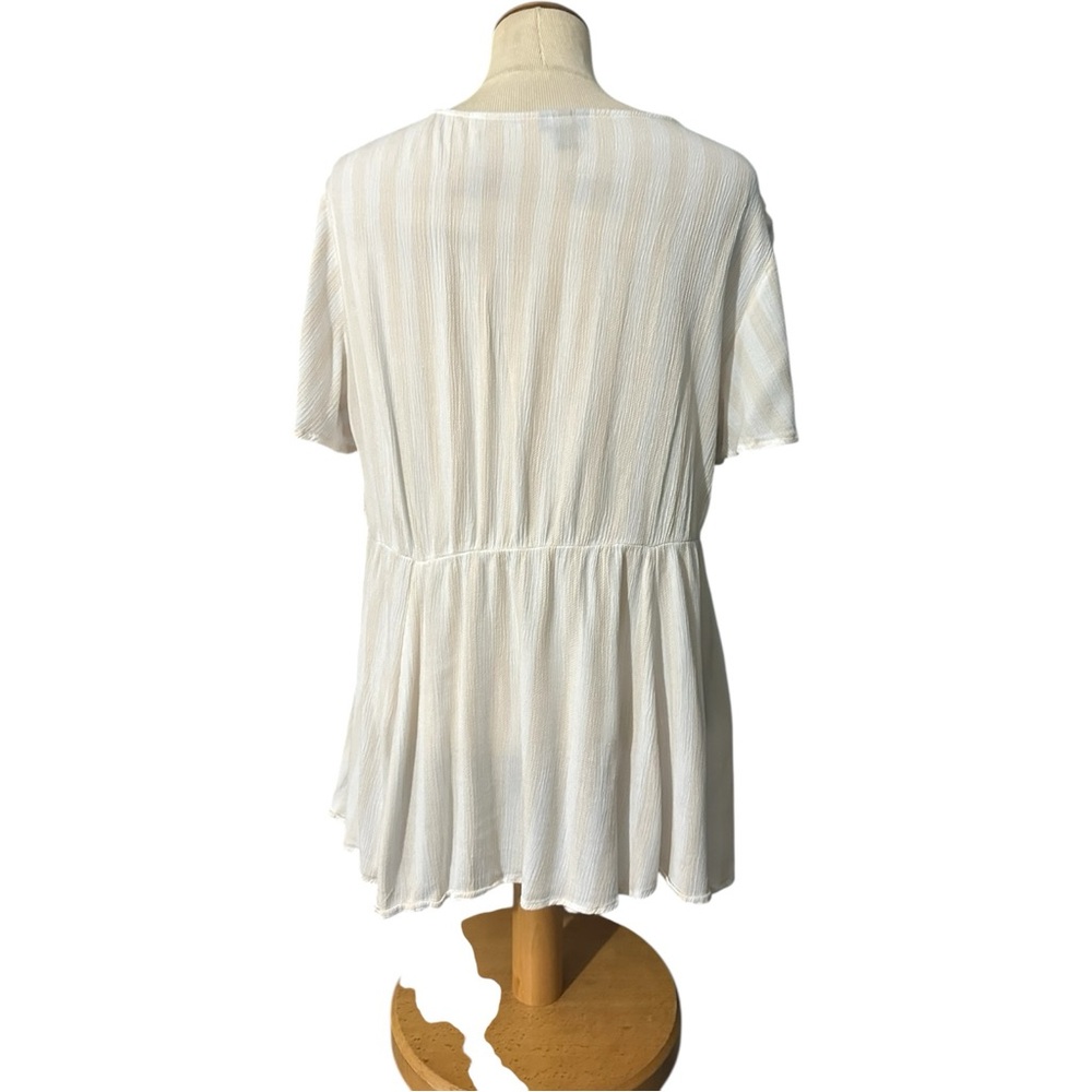 Torrid Striped Crochet Lace Up Peplum Blouse Top Tan White Size 00 - Picture 3 of 3